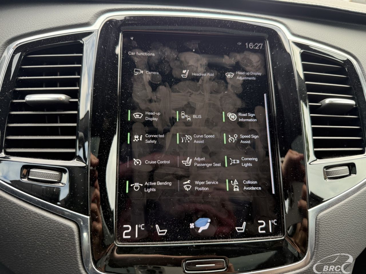 Volvo XC90 | 18