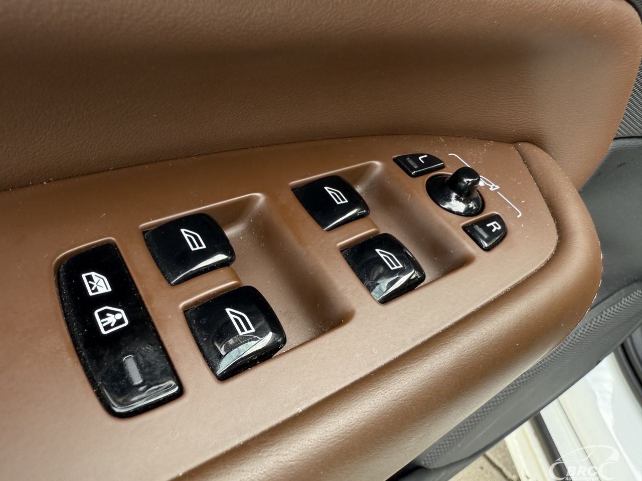 Volvo XC90 | 16