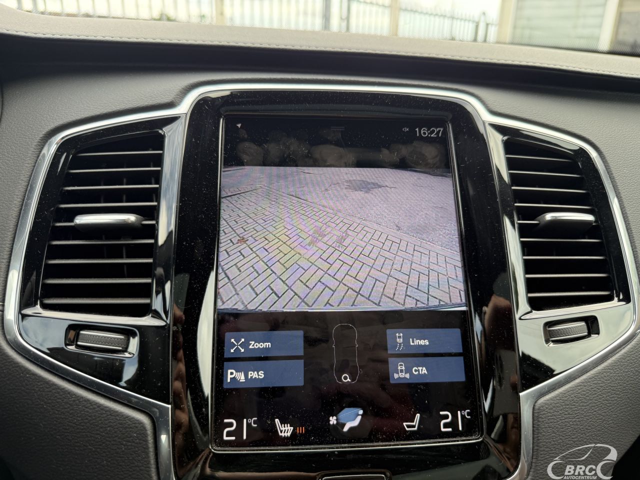 Volvo XC90 | 23