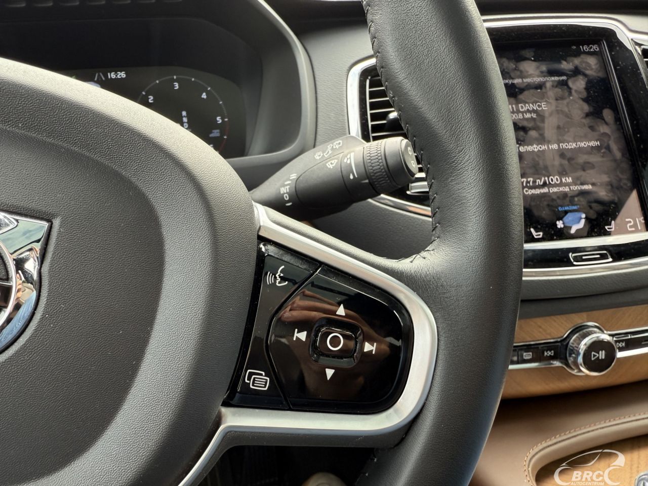 Volvo XC90 | 18