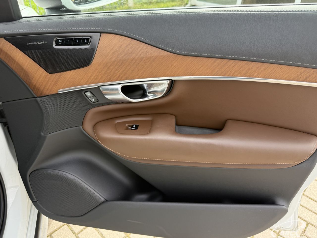 Volvo XC90 | 3