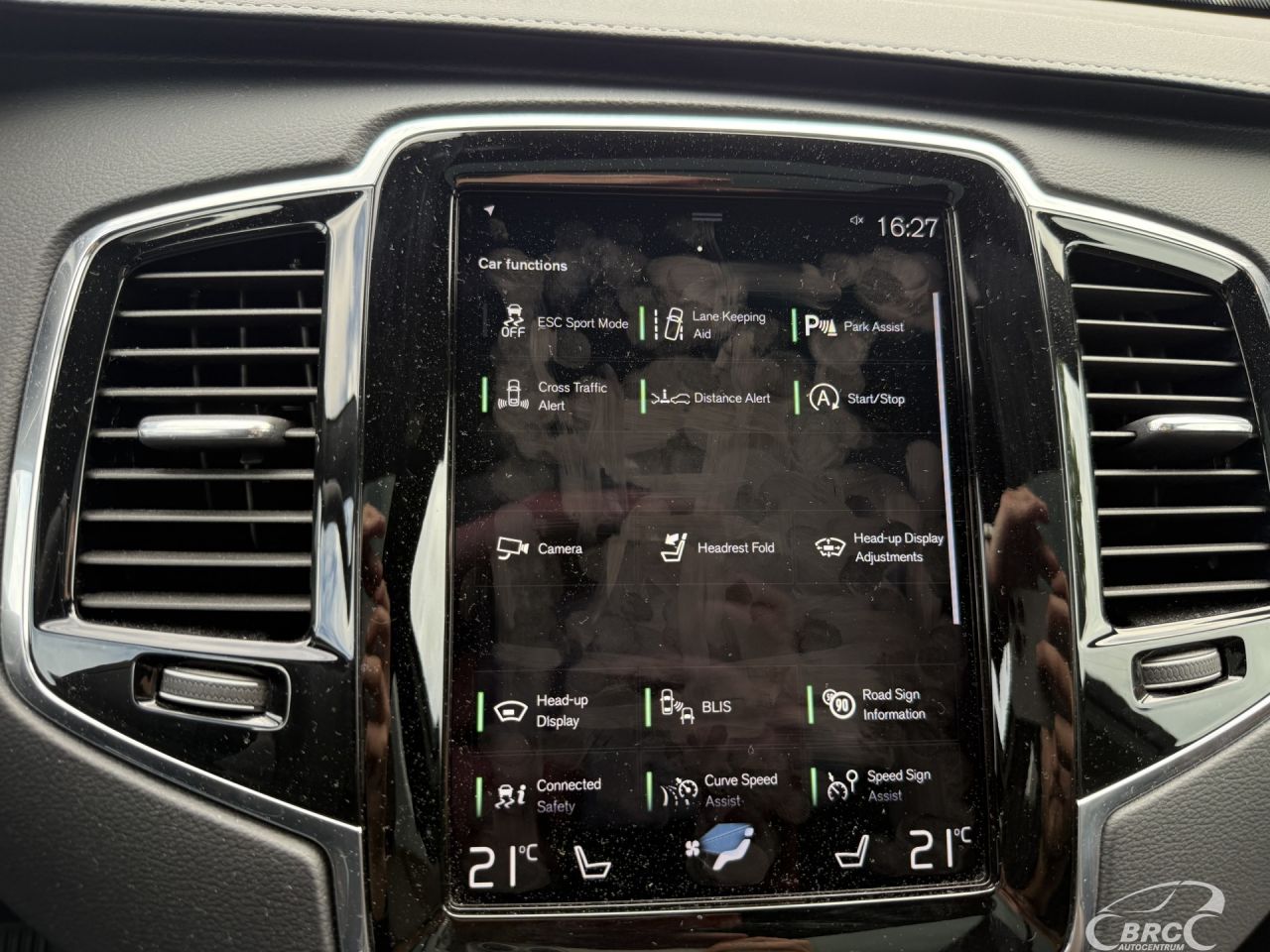 Volvo XC90 | 17