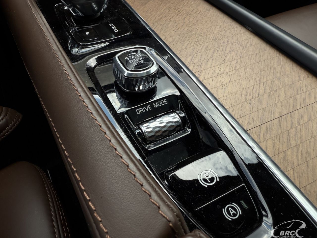 Volvo XC90 | 15