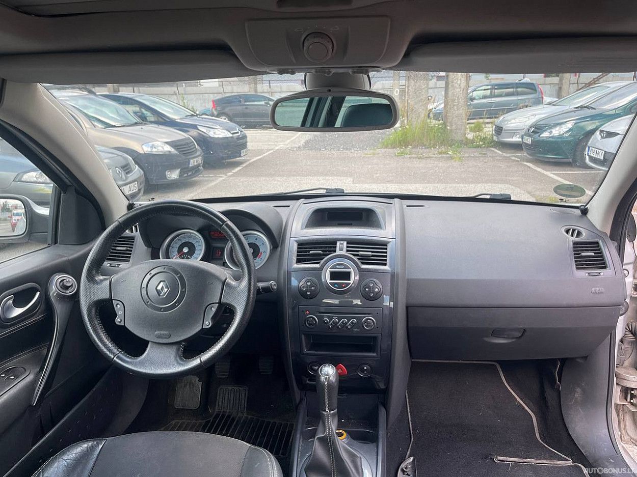 Renault Megane | 4