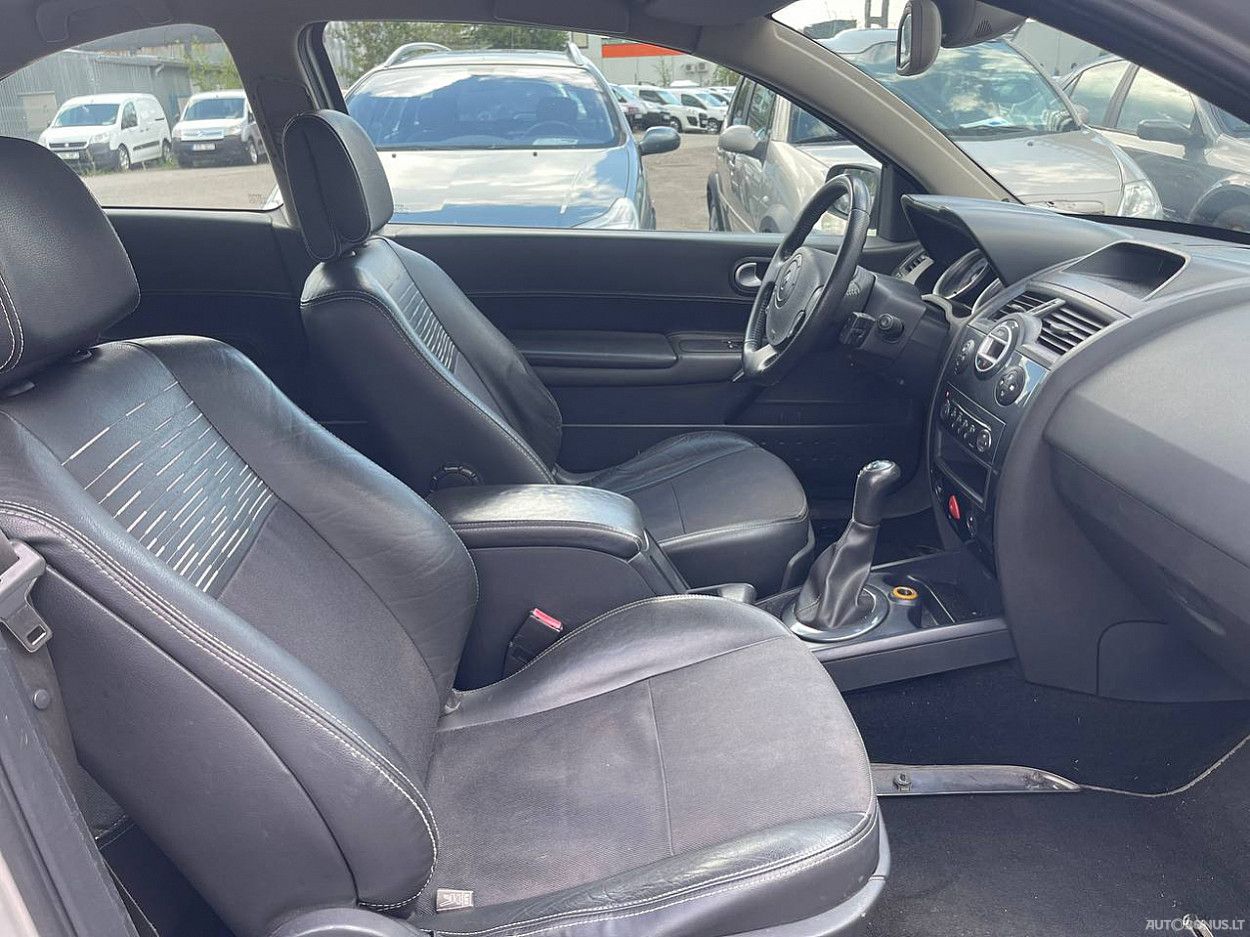 Renault Megane | 5