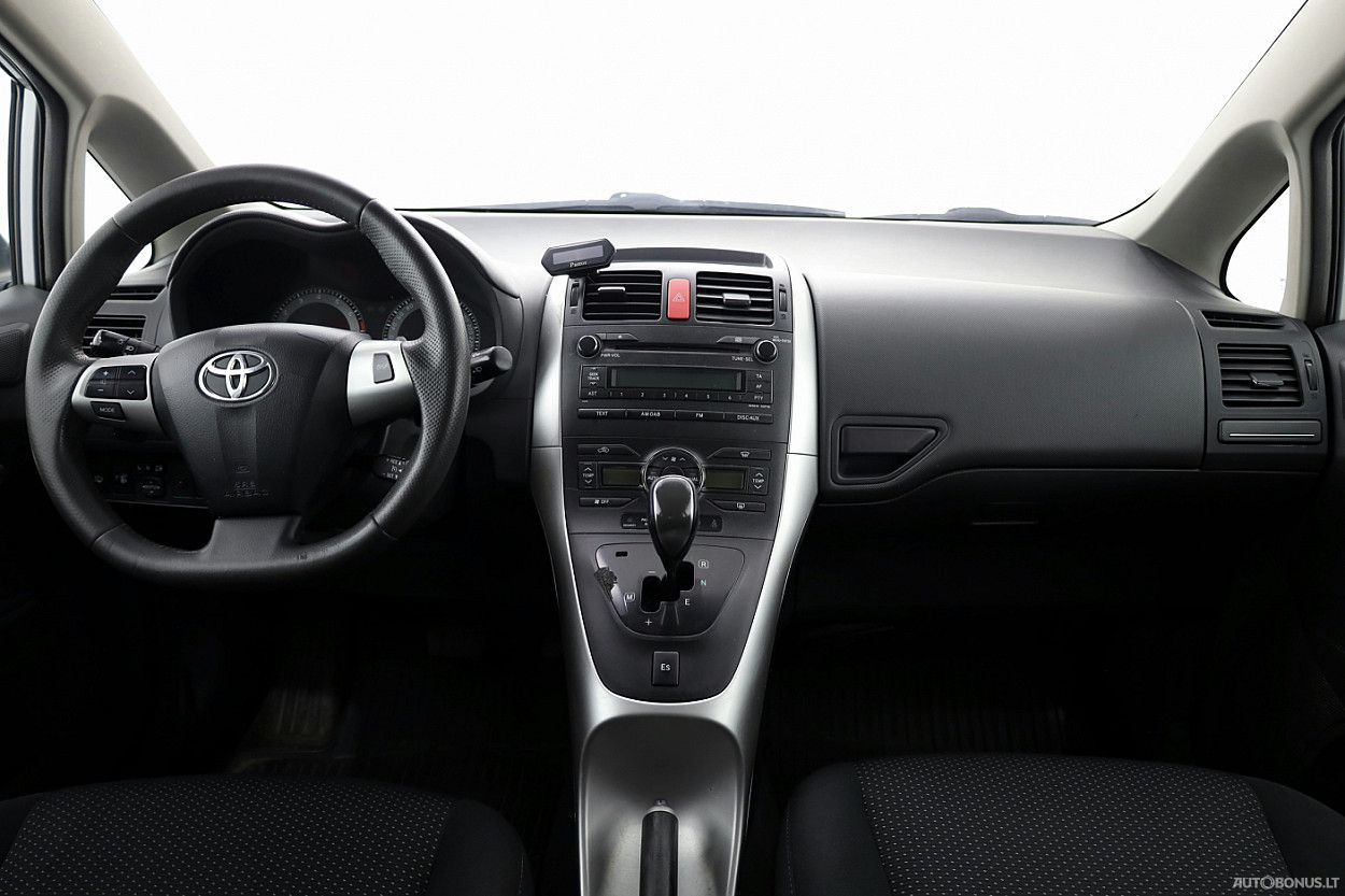 Toyota Auris | 4