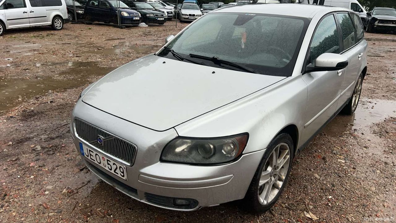 Volvo V50