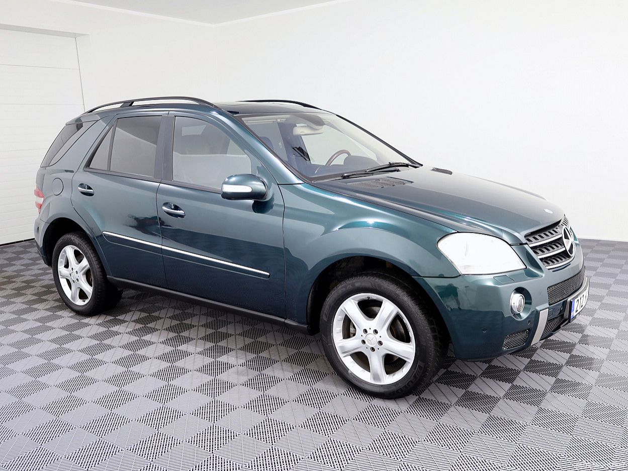 Mercedes-Benz ML320