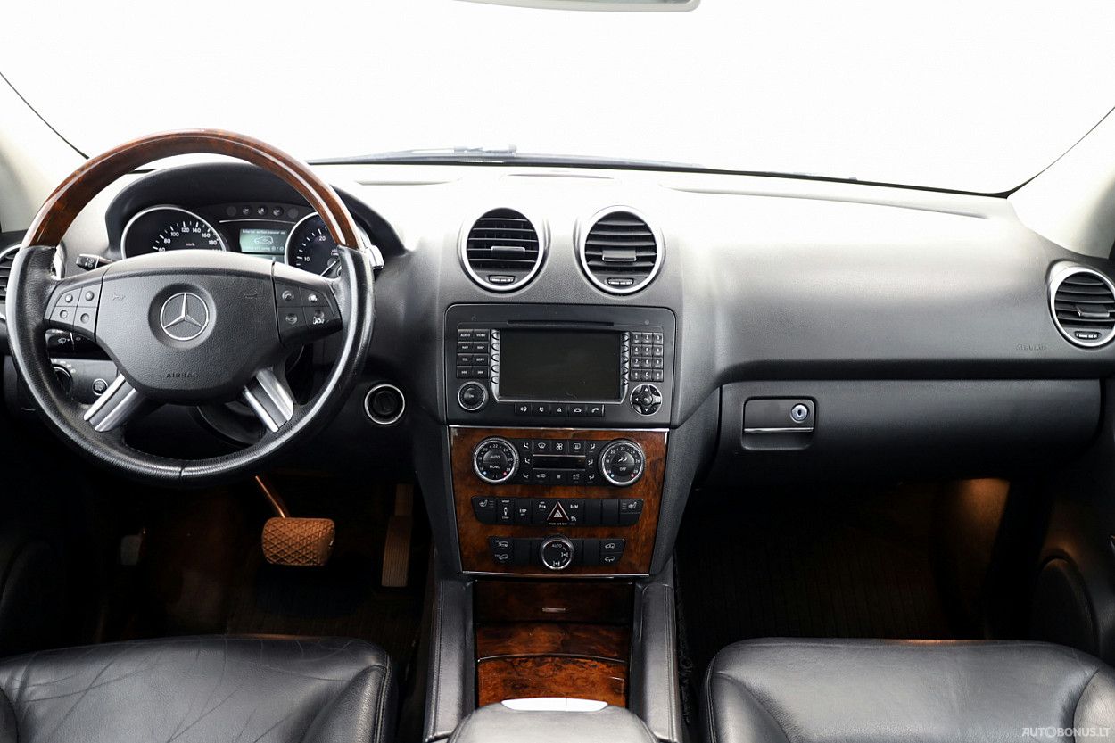 Mercedes-Benz ML320 | 4
