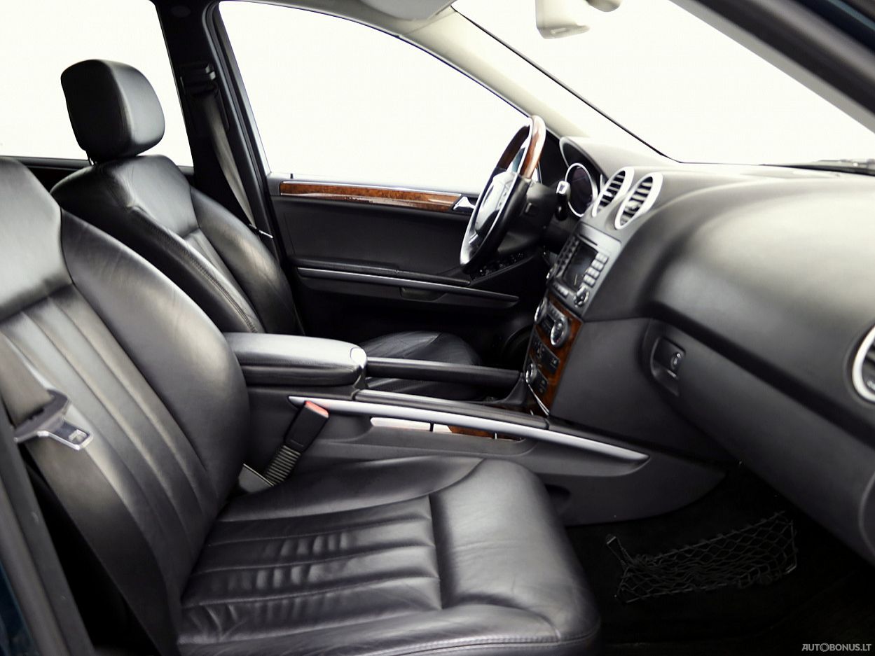 Mercedes-Benz ML320 | 5