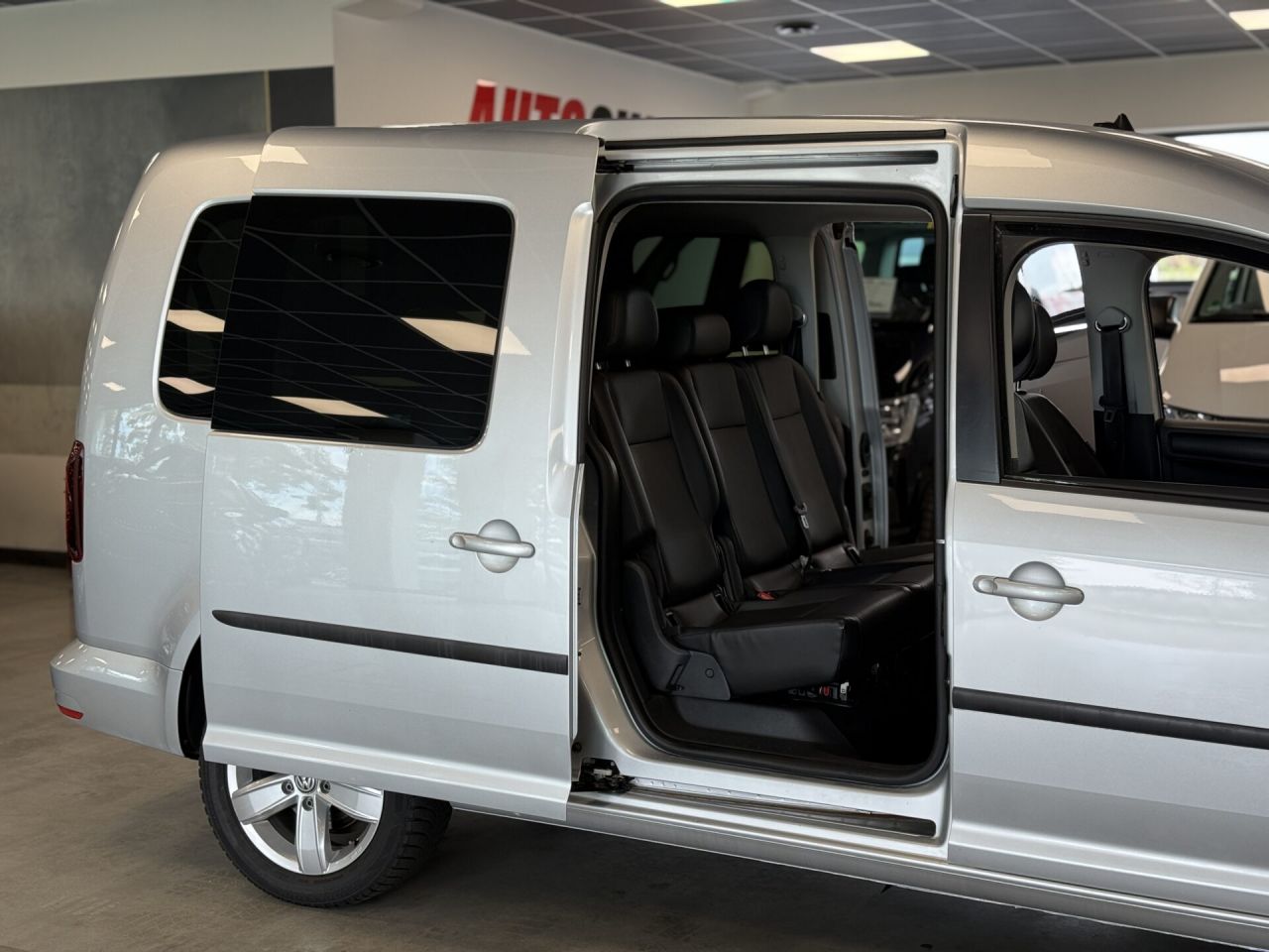Volkswagen Caddy | 24