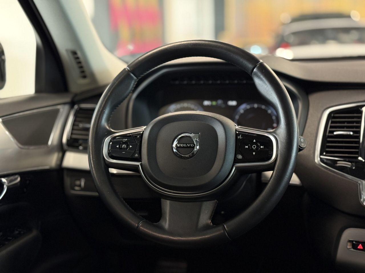 Volvo XC90 | 9
