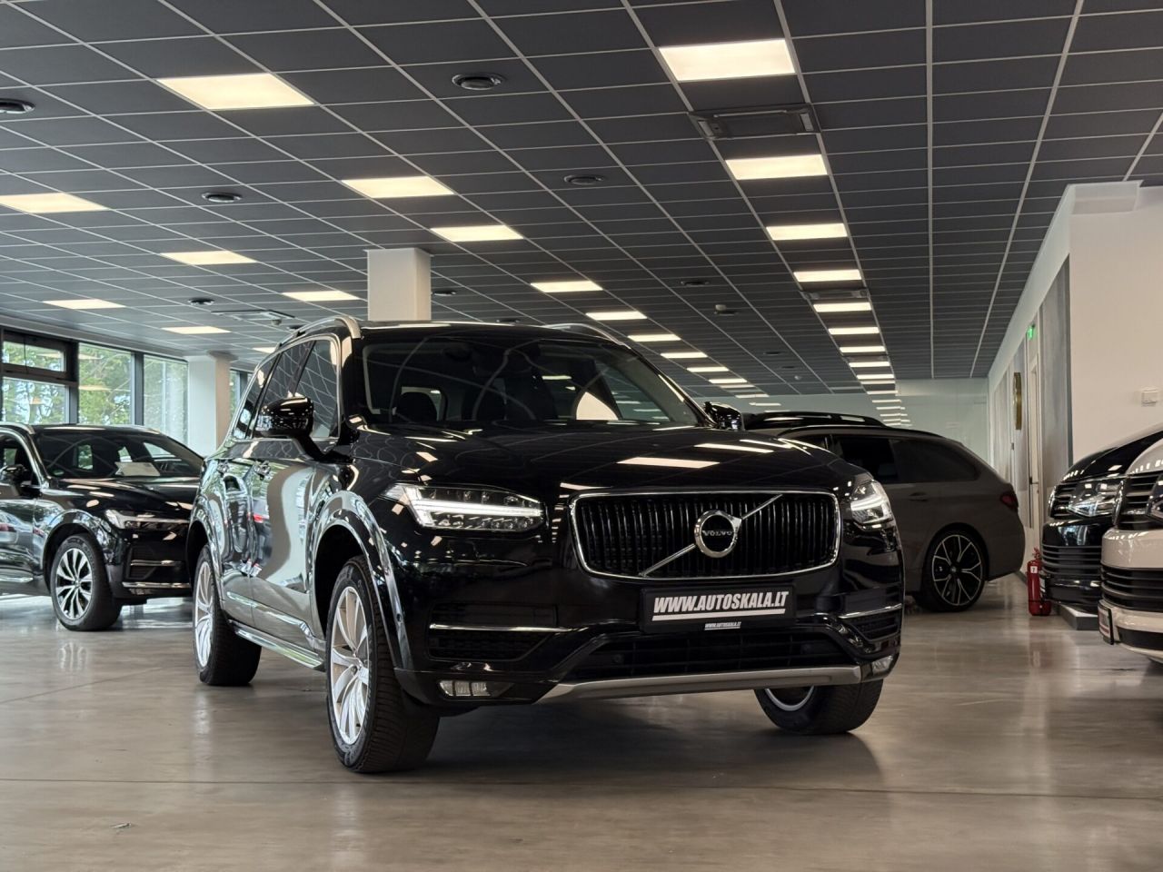 Volvo XC90 | 38