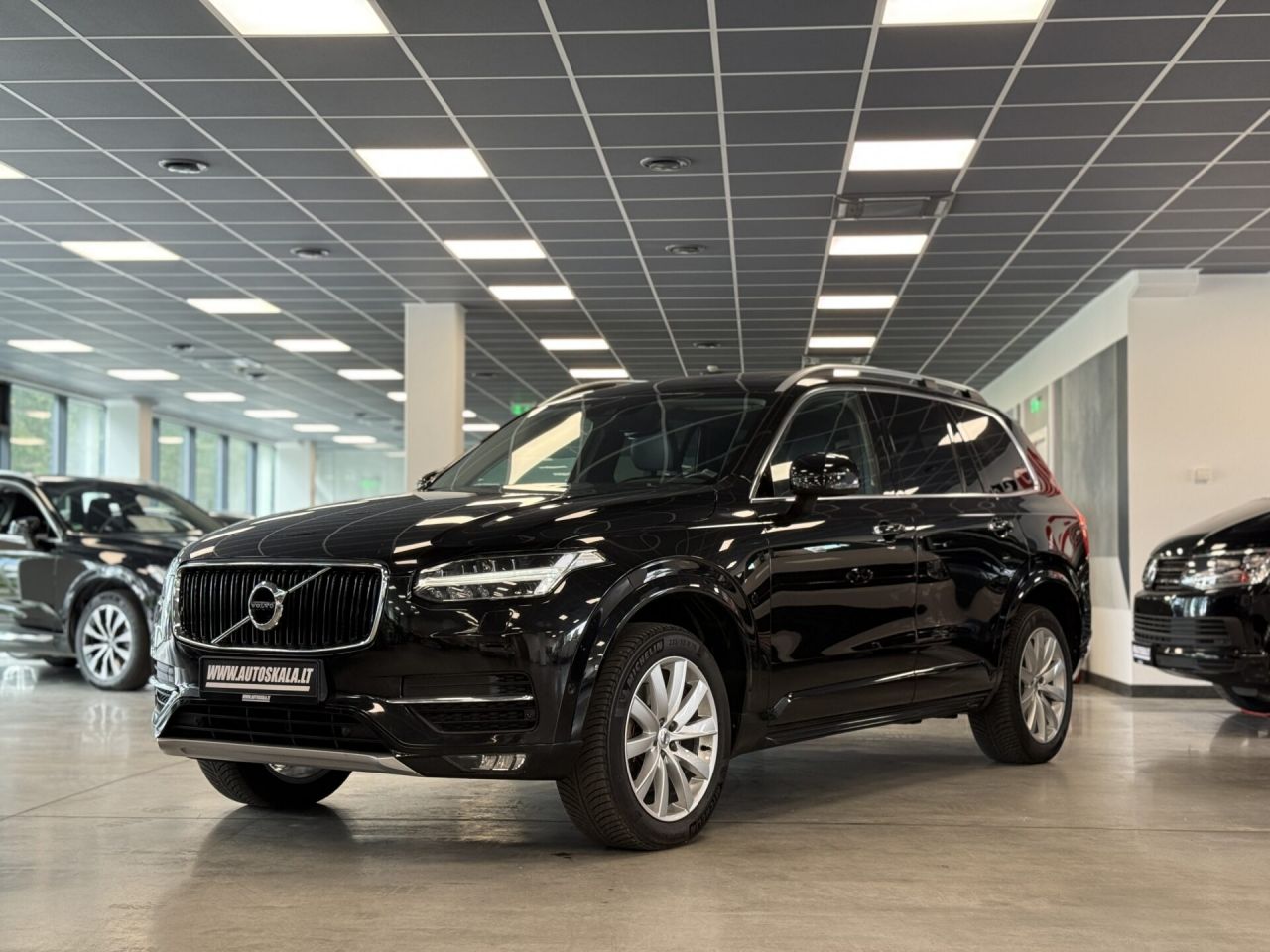 Volvo XC90 | 33