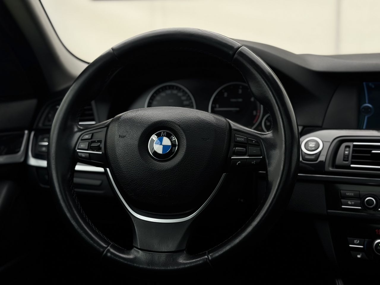 BMW 520 | 15