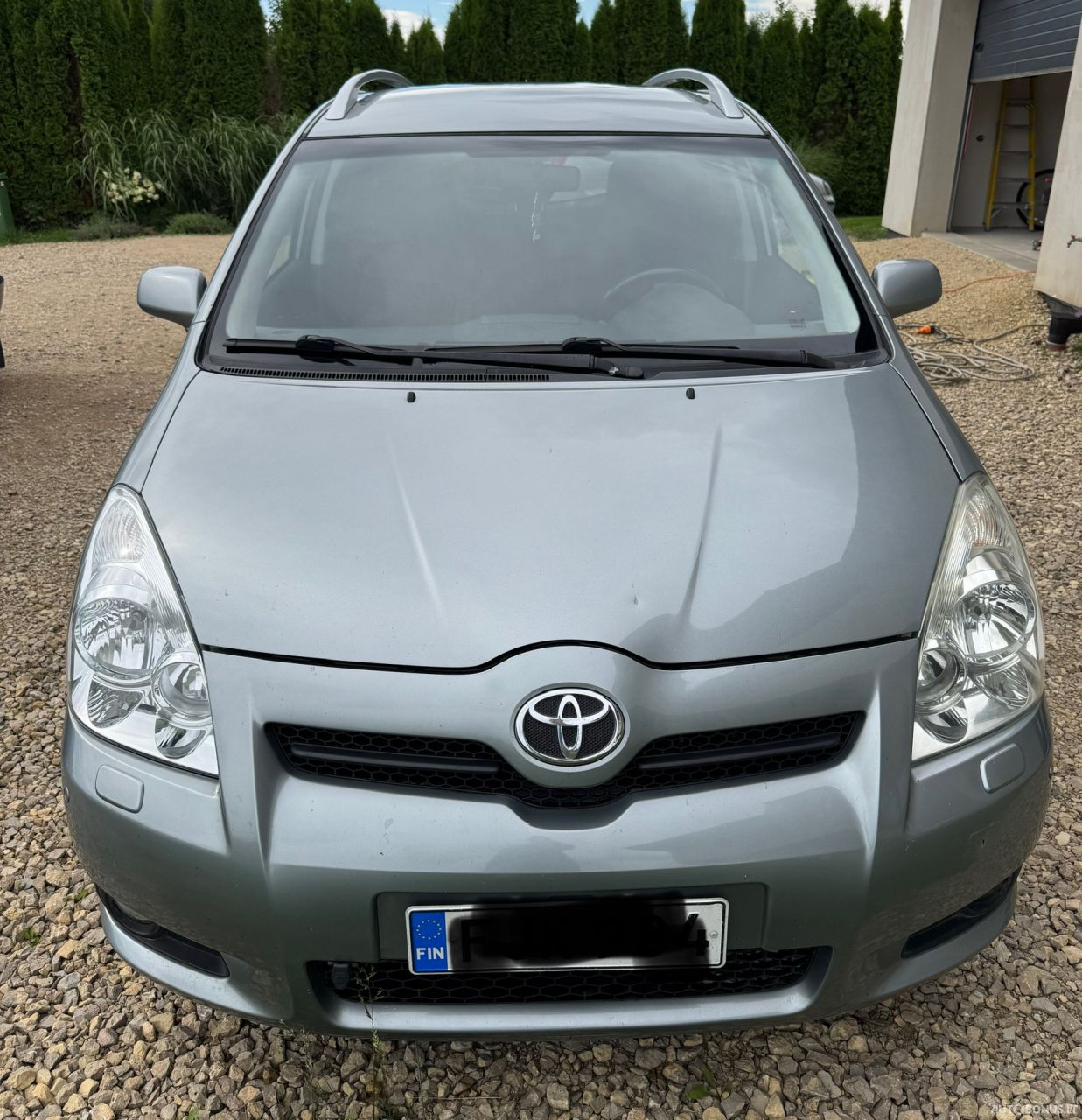 Toyota Corolla Verso, 2.2 l., Минивэн