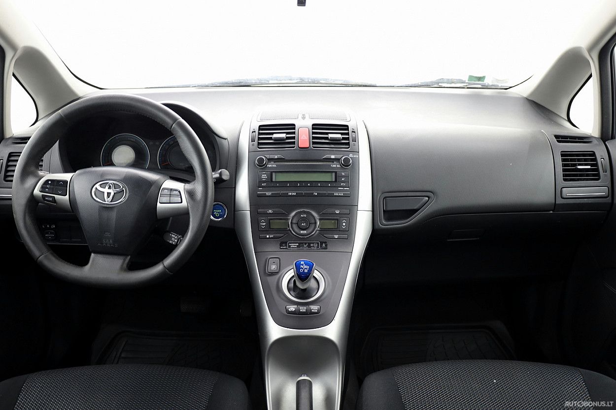 Toyota Auris | 4