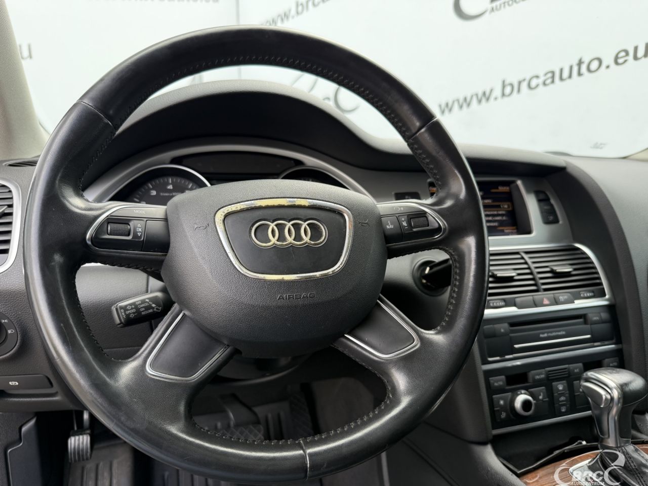 Audi Q7 | 24