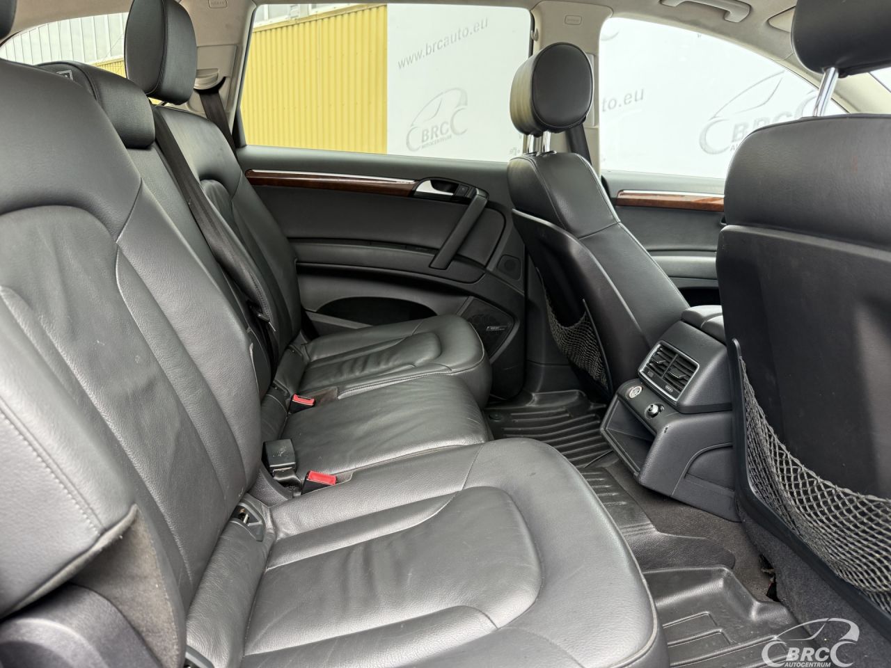 Audi Q7 | 11