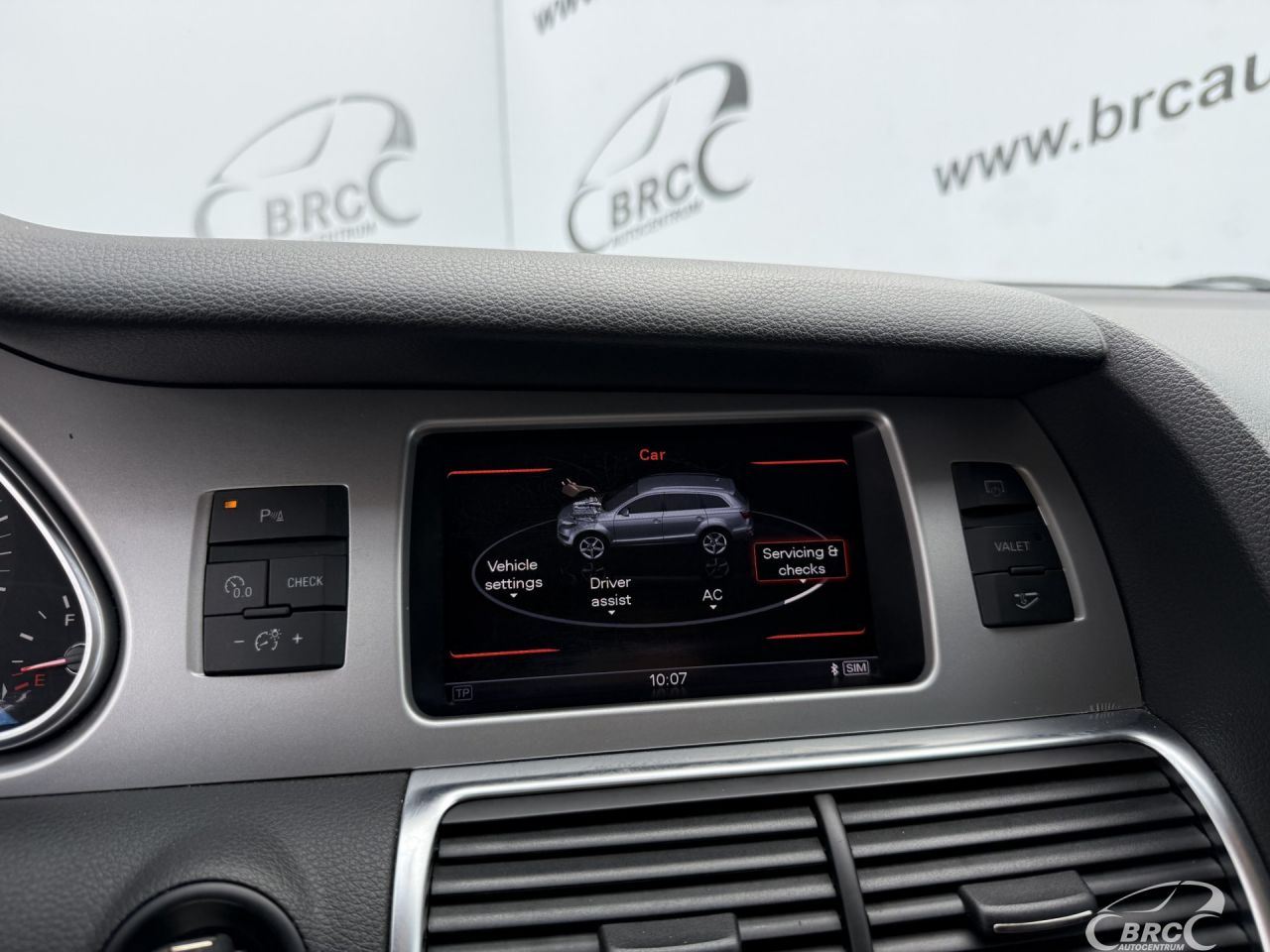 Audi Q7 | 34
