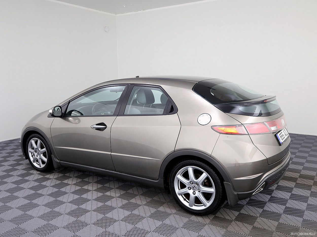 Honda Civic | 3