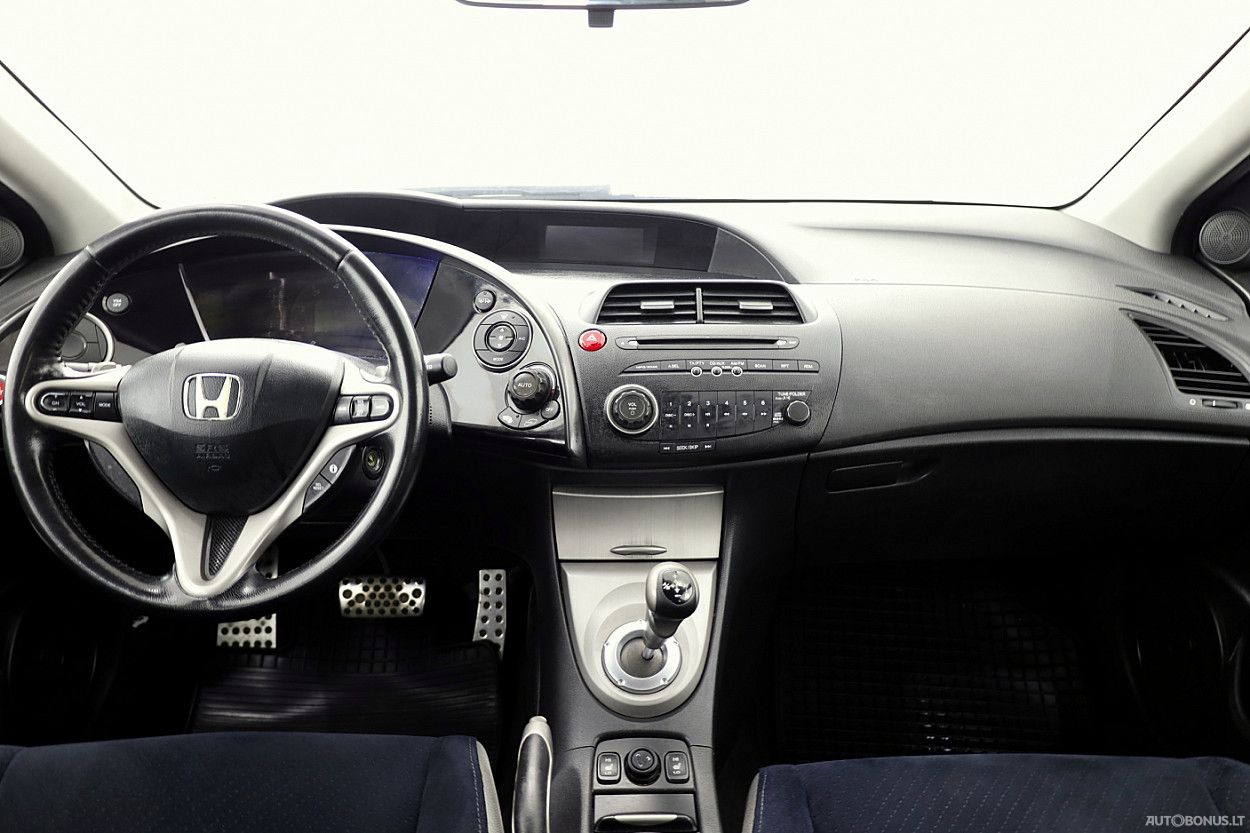 Honda Civic | 4