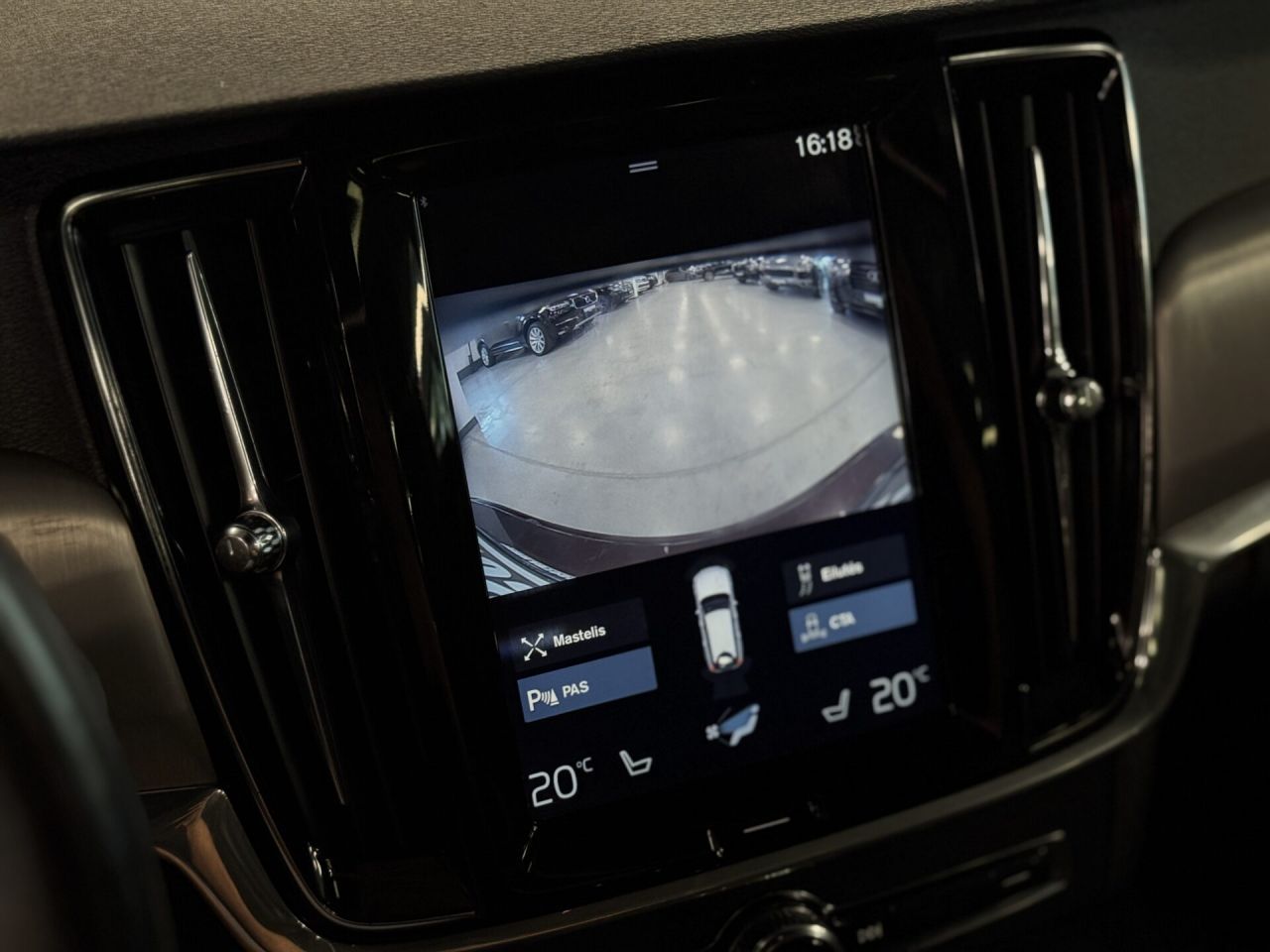 Volvo V90 | 41