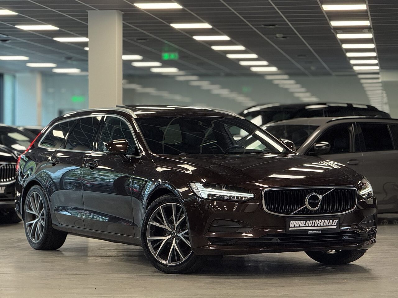 Volvo V90 | 16