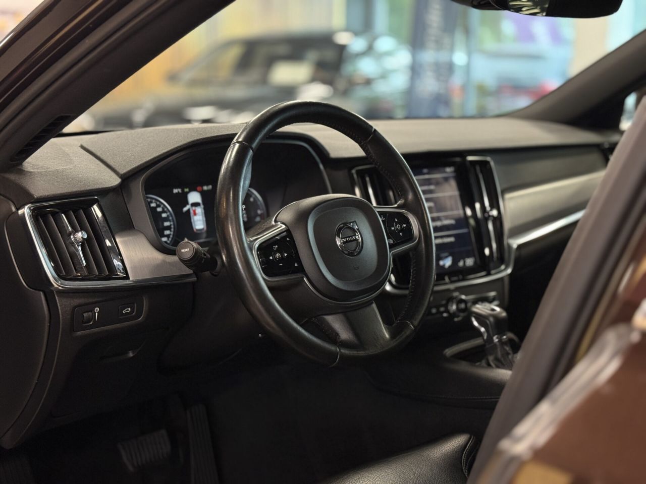 Volvo V90 | 31