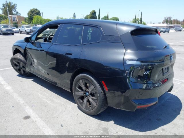 BMW iX | 2