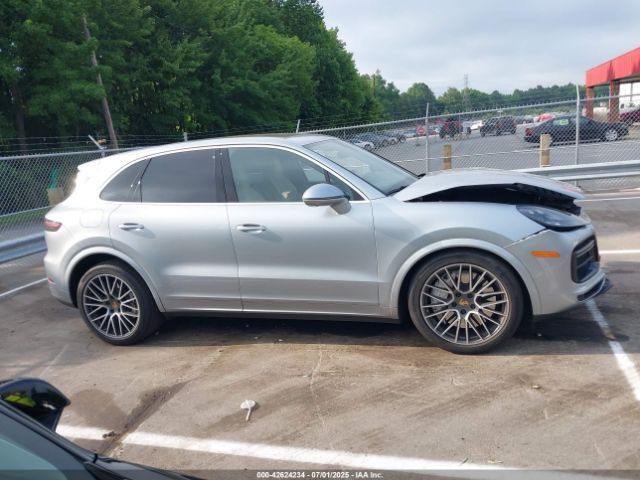 Porsche Cayenne | 12