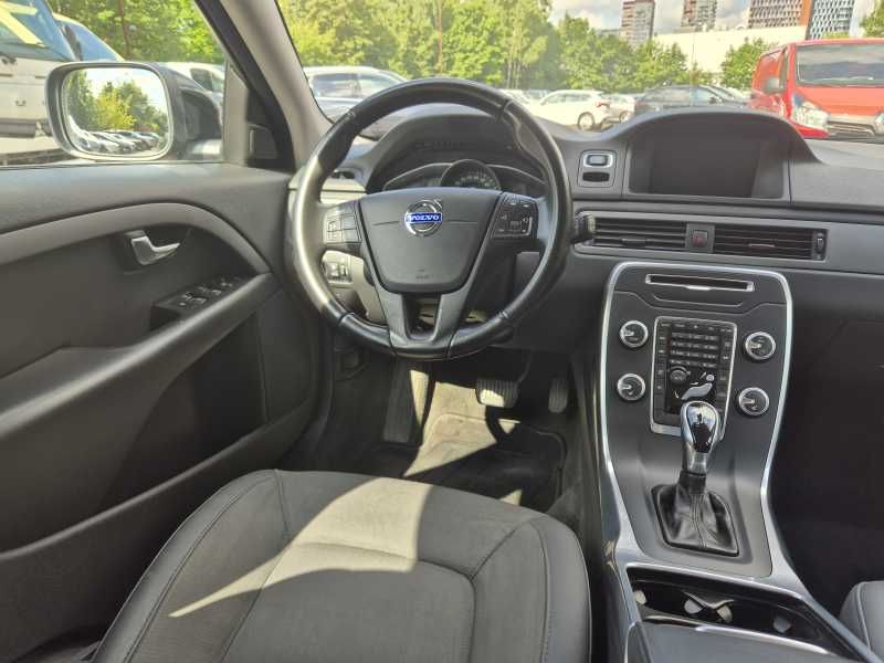 Volvo XC70 | 6