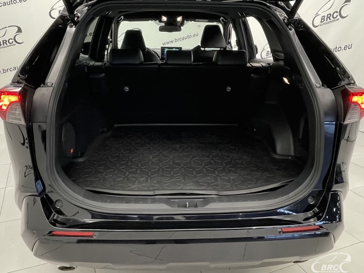 Toyota RAV4 | 47