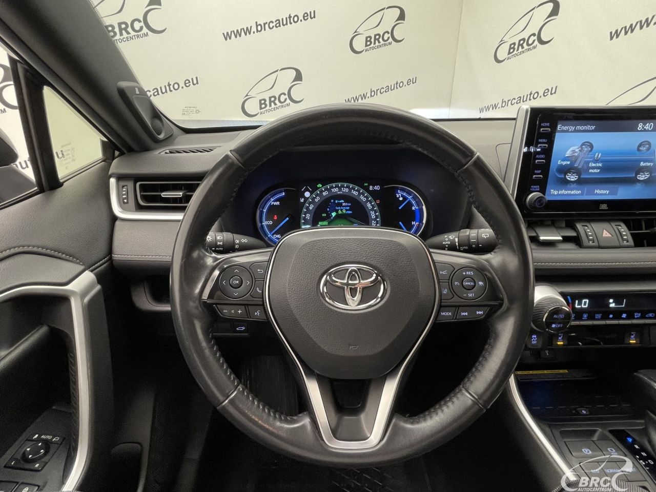 Toyota RAV4 | 28