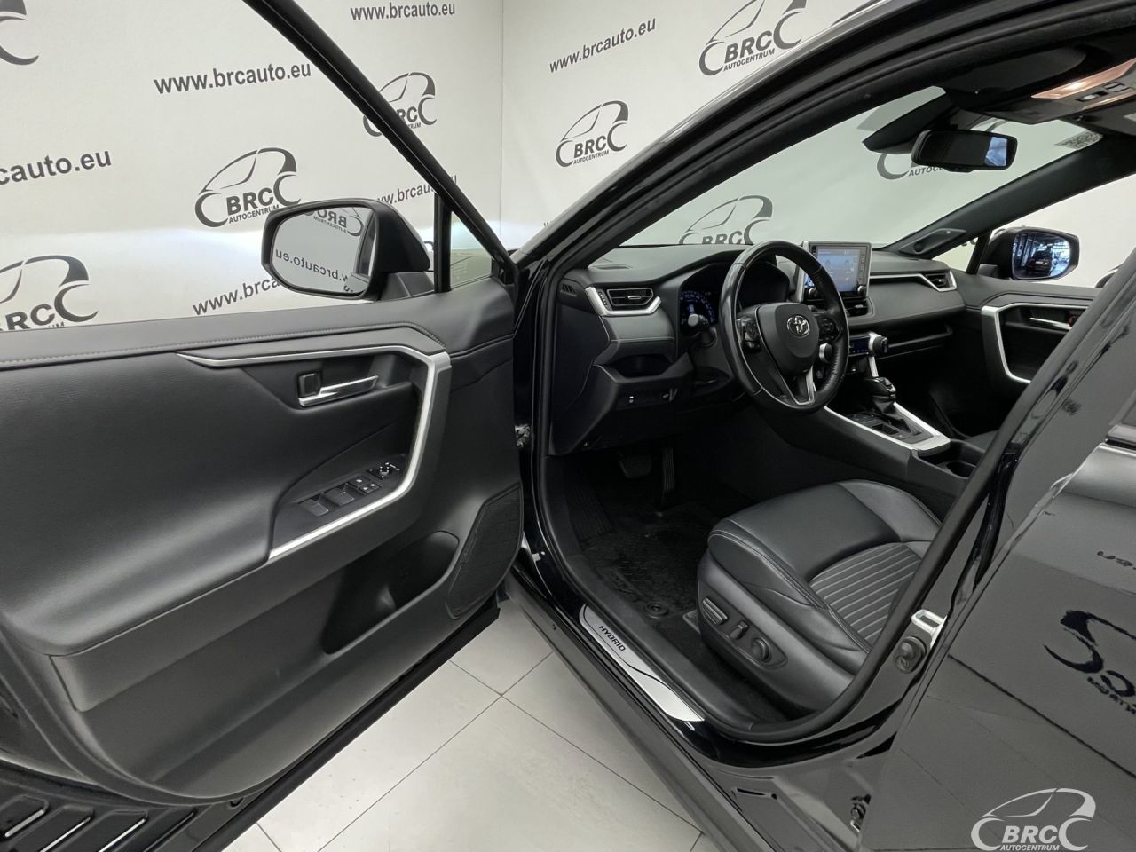 Toyota RAV4 | 19