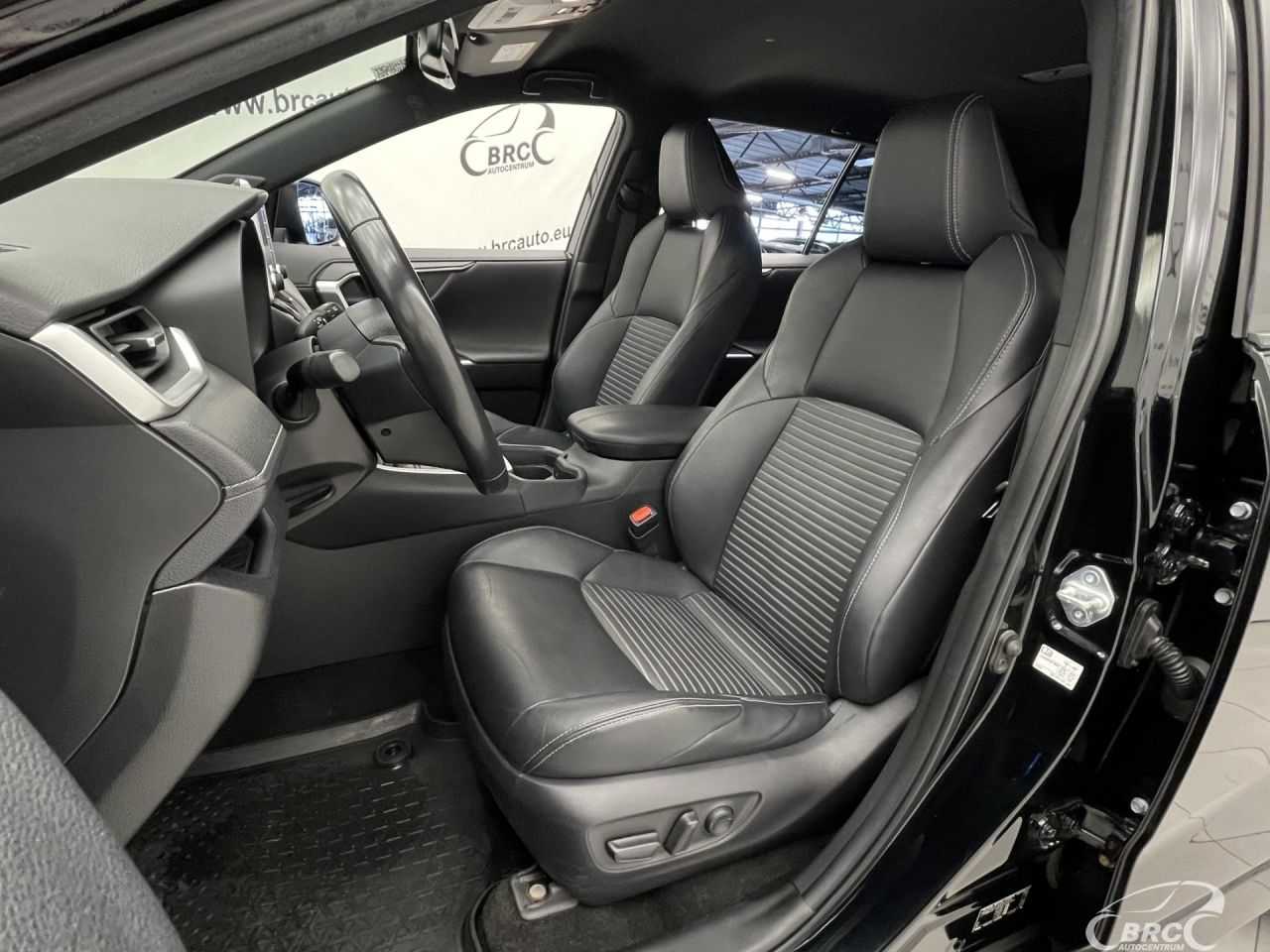 Toyota RAV4 | 22