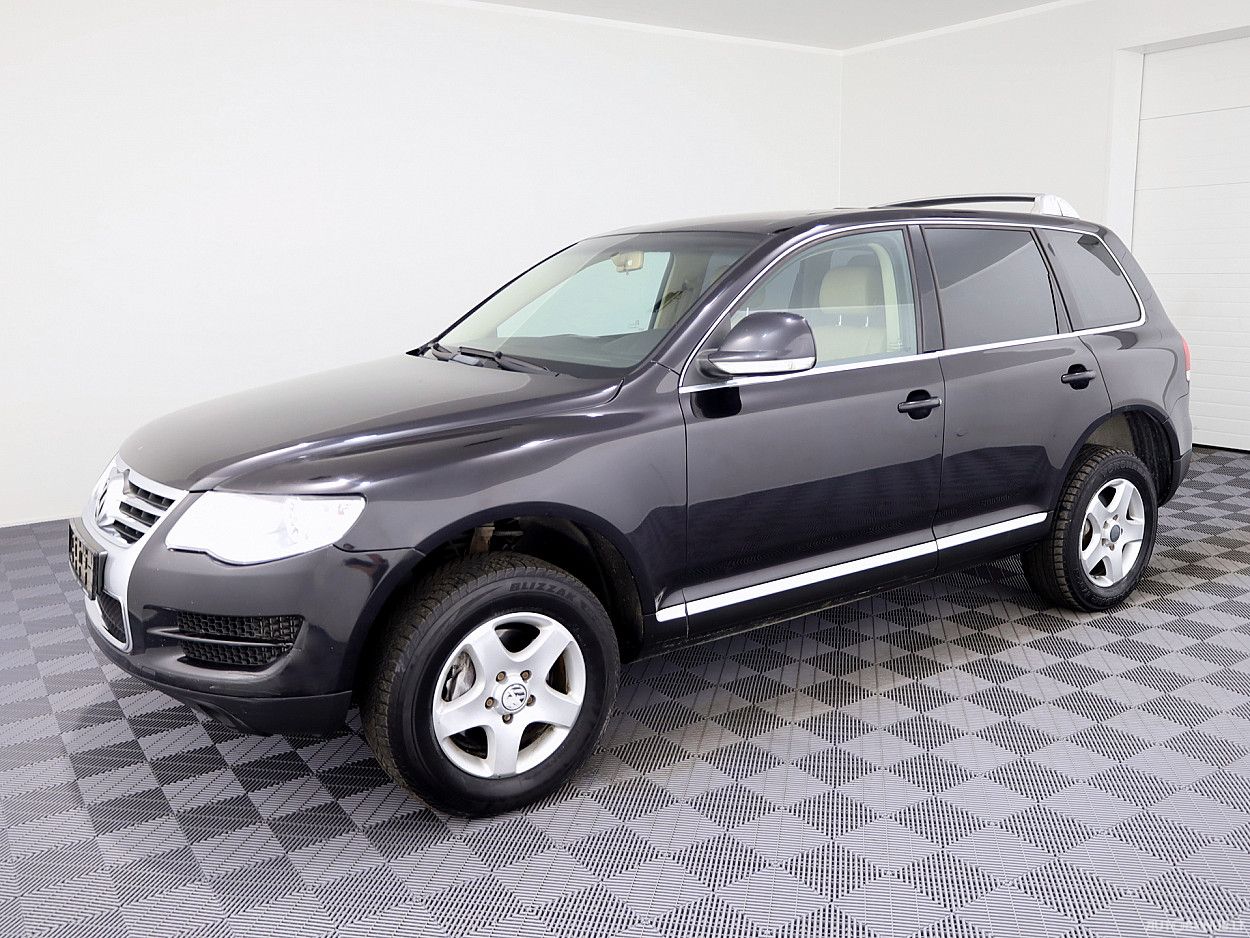 Volkswagen Touareg | 1