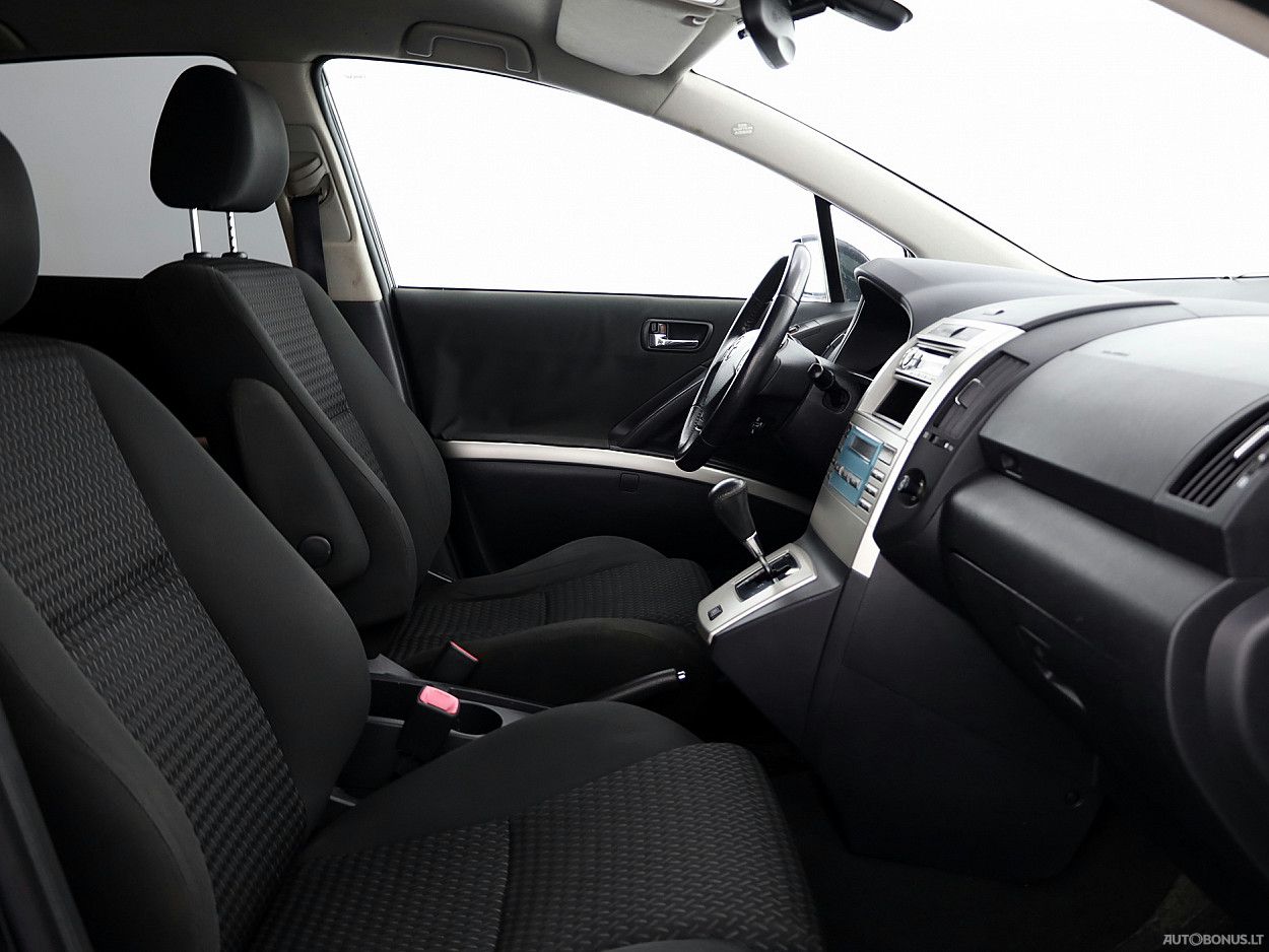 Toyota Corolla | 5