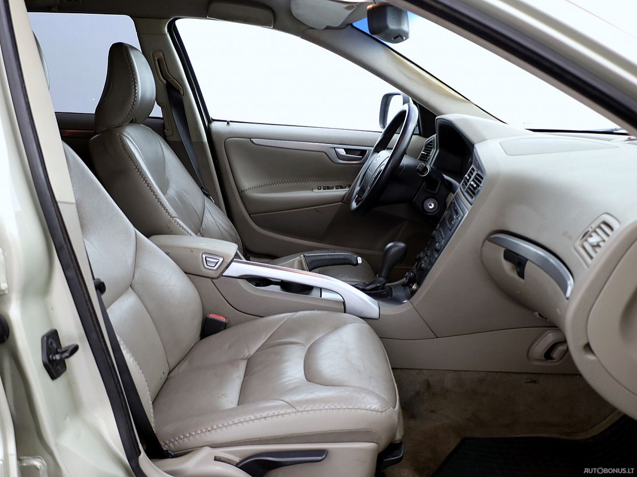 Volvo XC70 | 5