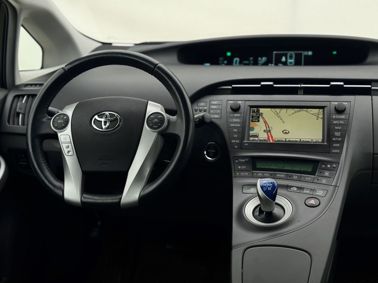 Toyota Prius | 13