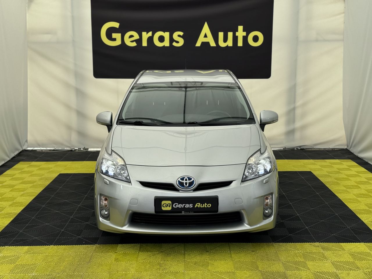 Toyota Prius | 6