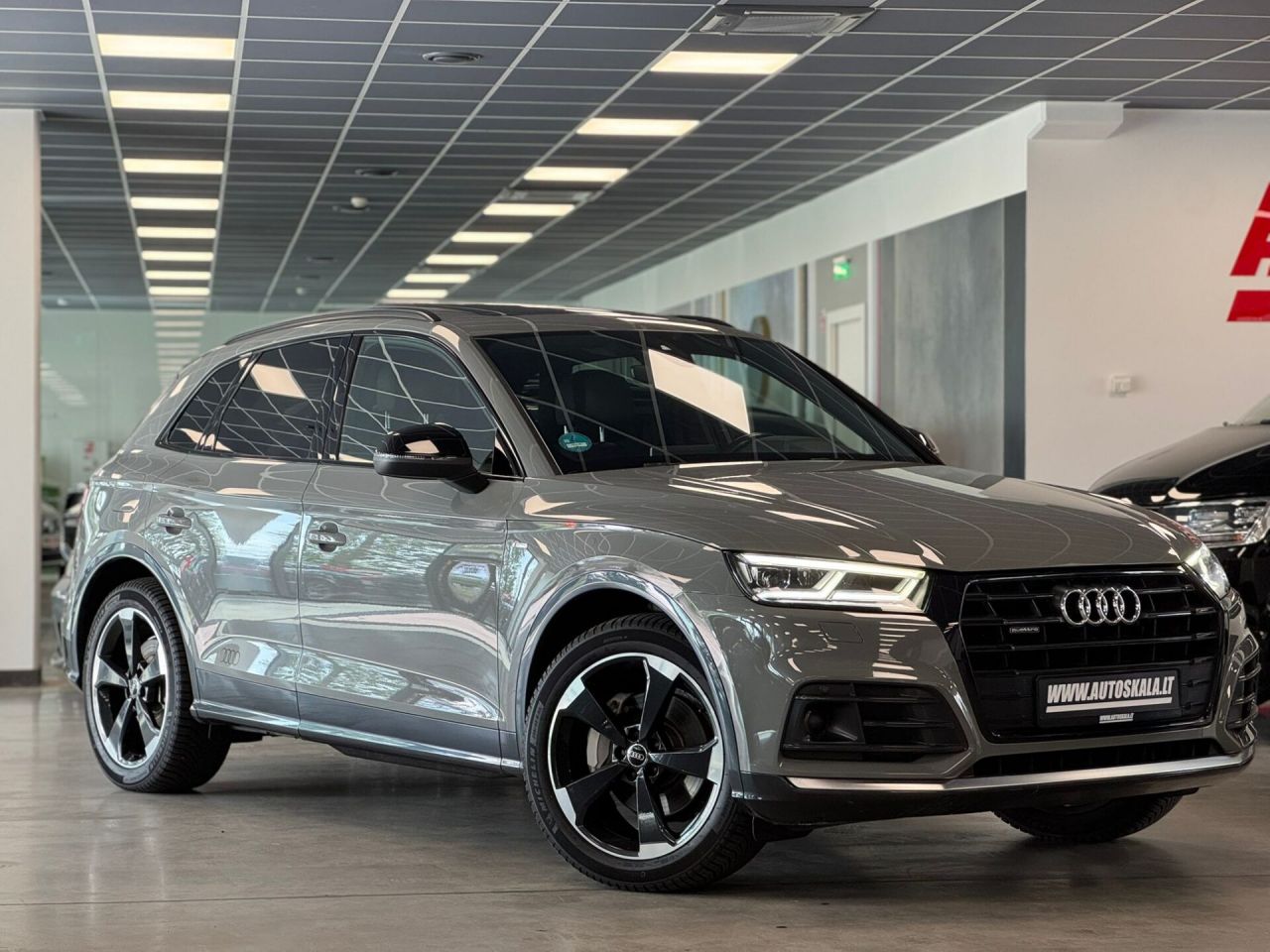 Audi Q5 | 32