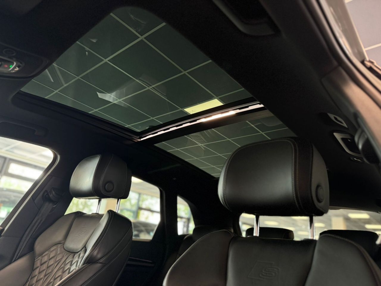 Audi Q5 | 11