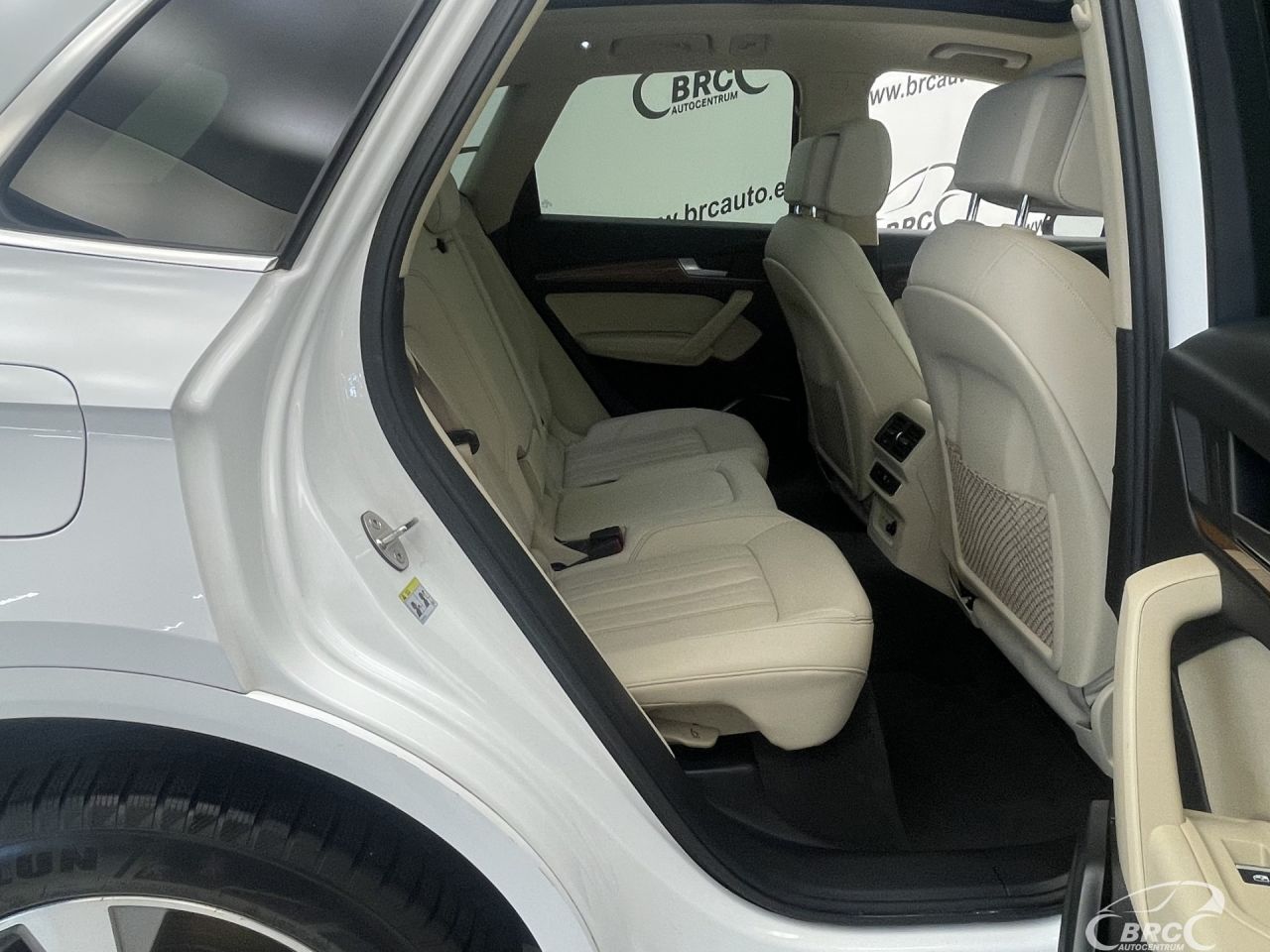 Audi Q5 | 9