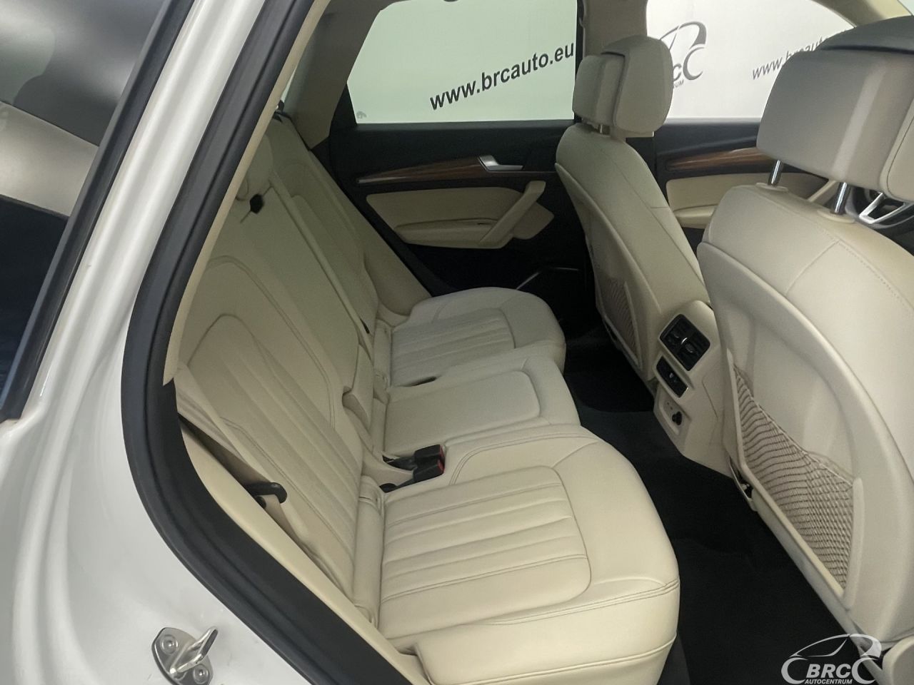 Audi Q5 | 10