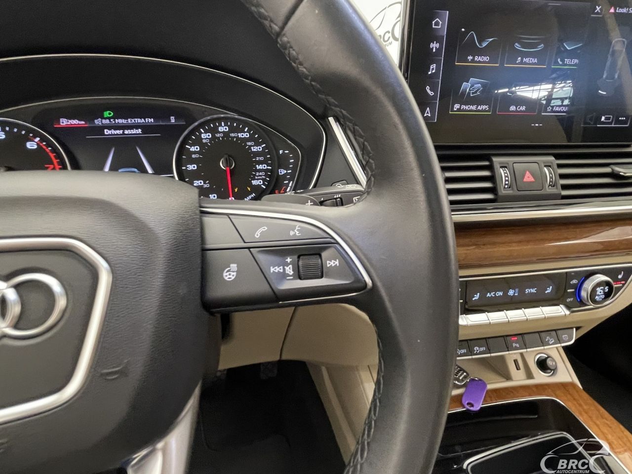 Audi Q5 | 29