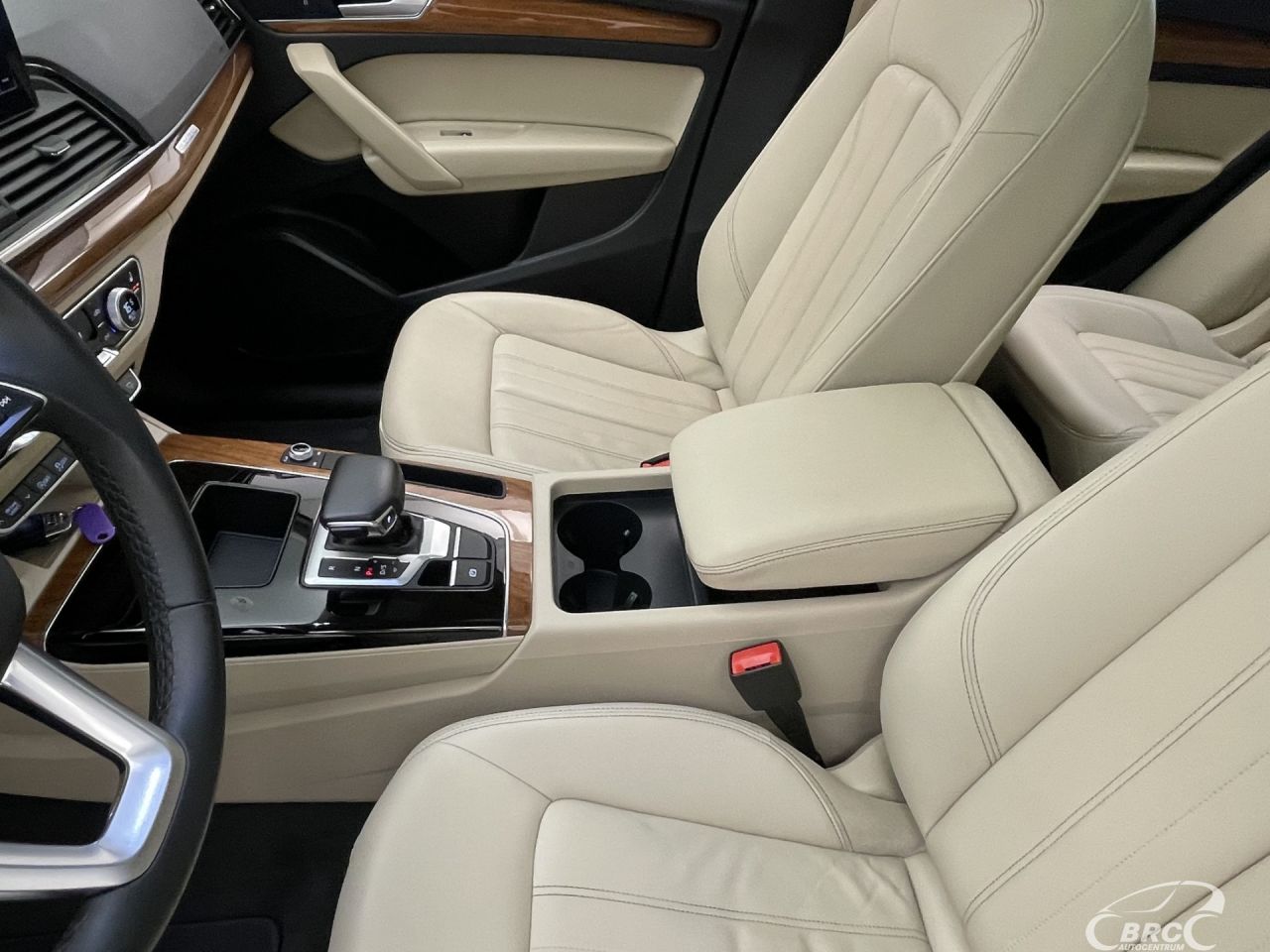 Audi Q5 | 24