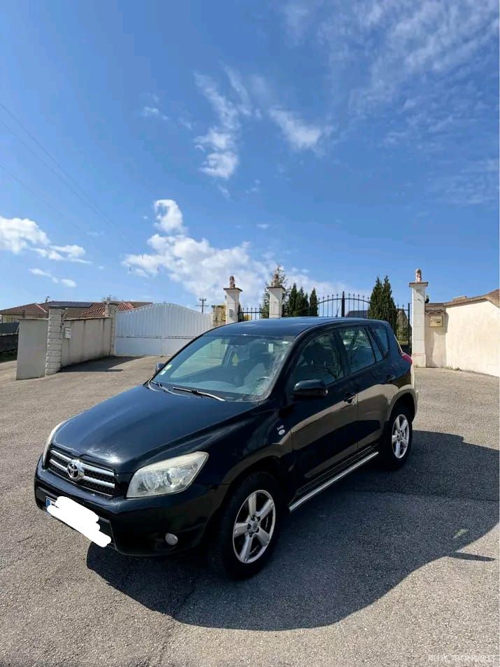 Toyota RAV4, 1.8 l., sedanas