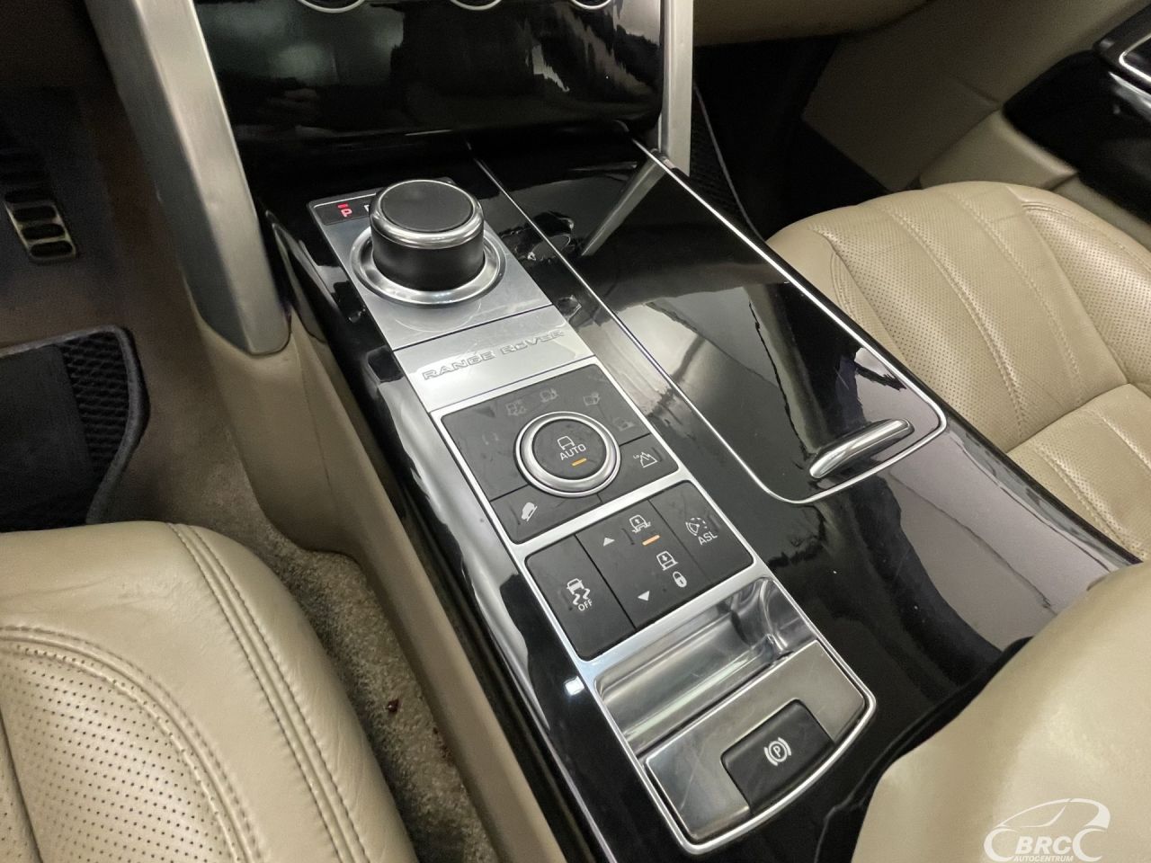 Land Rover Range Rover | 32