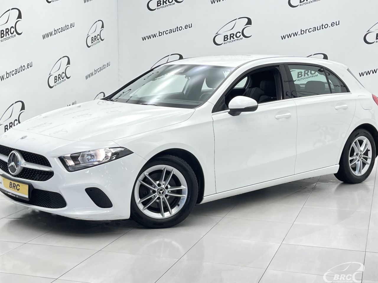 Mercedes-Benz A180